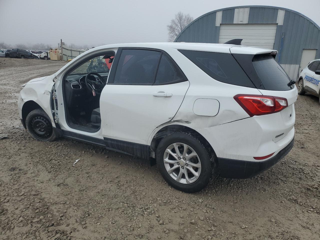 2019 Chevrolet Equinox - Image 2
