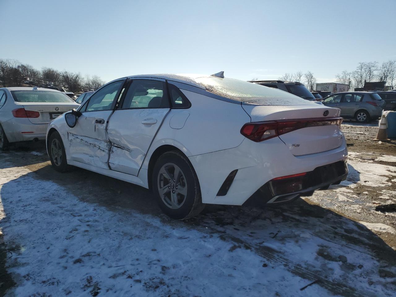 2021 Kia K5 - Image 2
