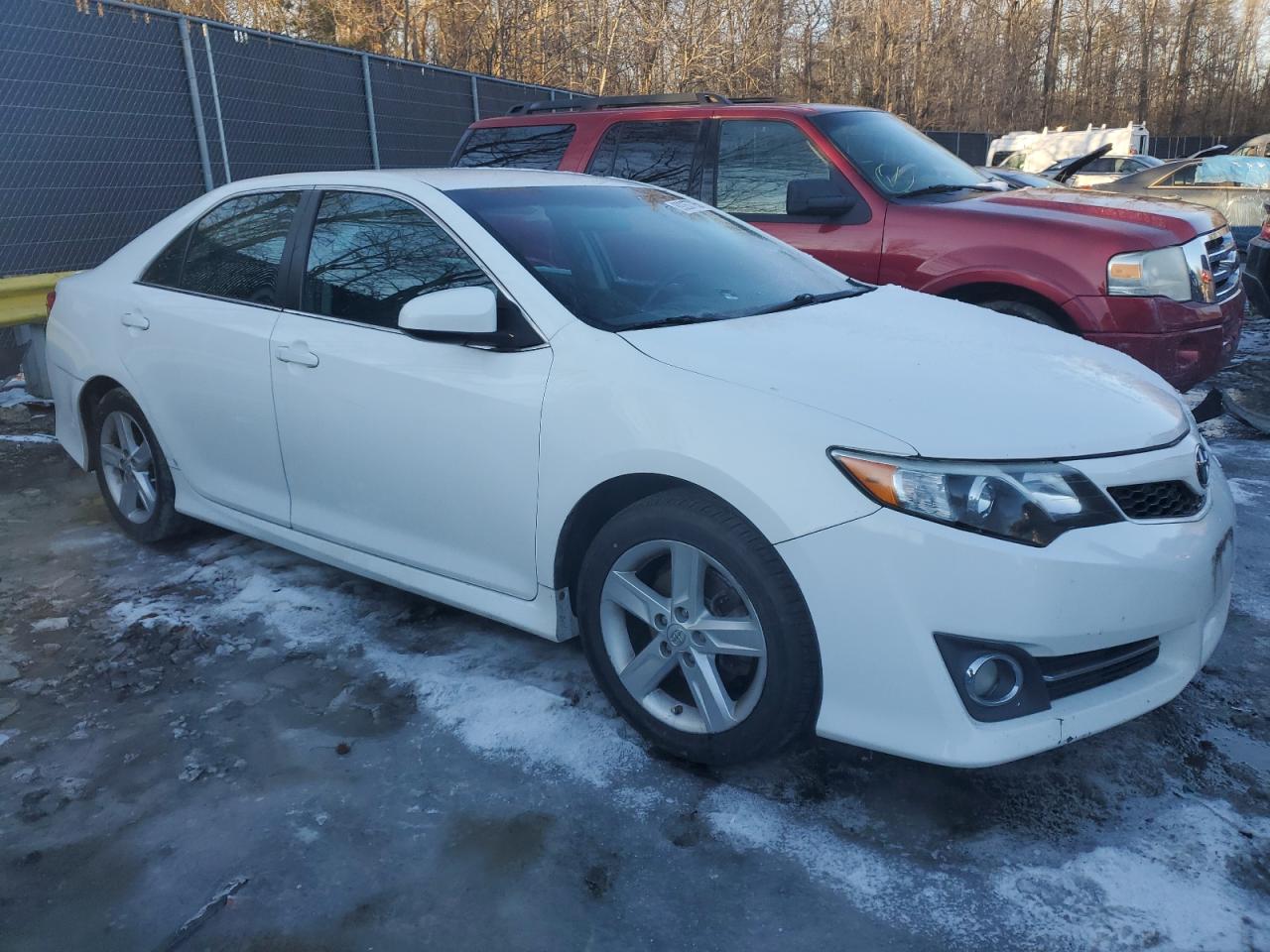 2014 Toyota Camry - Image 4
