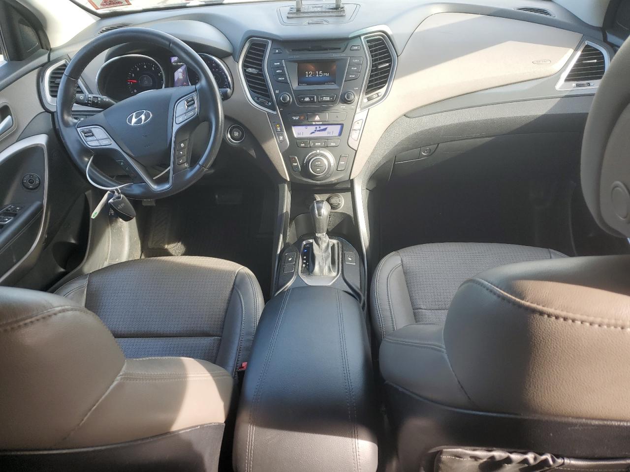 2015 Hyundai Santa Fe - Image 8