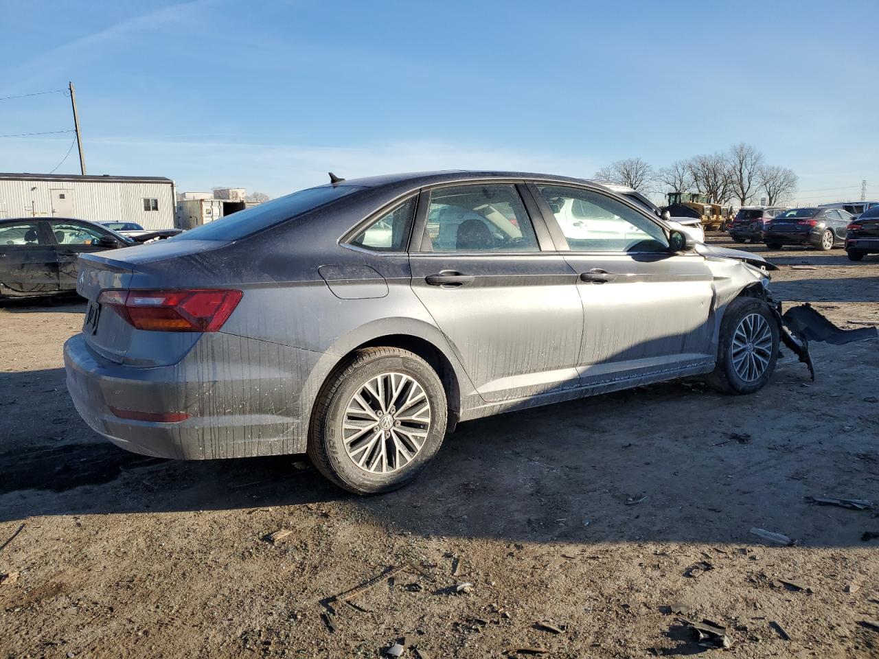 2019 Volkswagen Jetta - Image 3