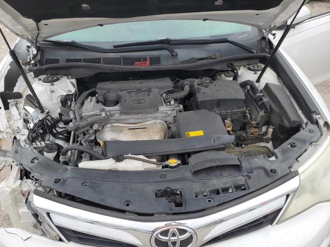 2012 Toyota Camry - Image 11