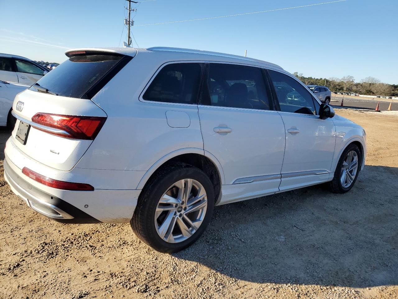 2021 Audi Q7 - Image 3