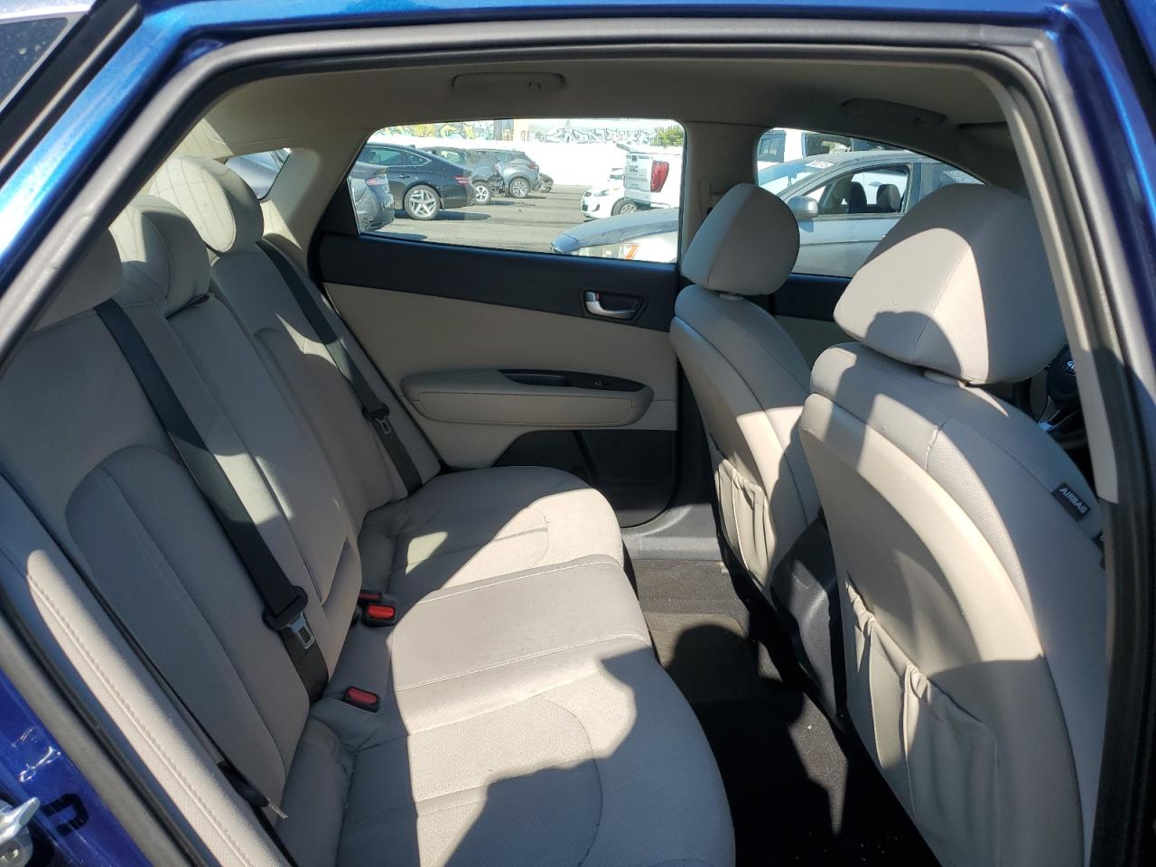2016 Kia Optima - Image 10