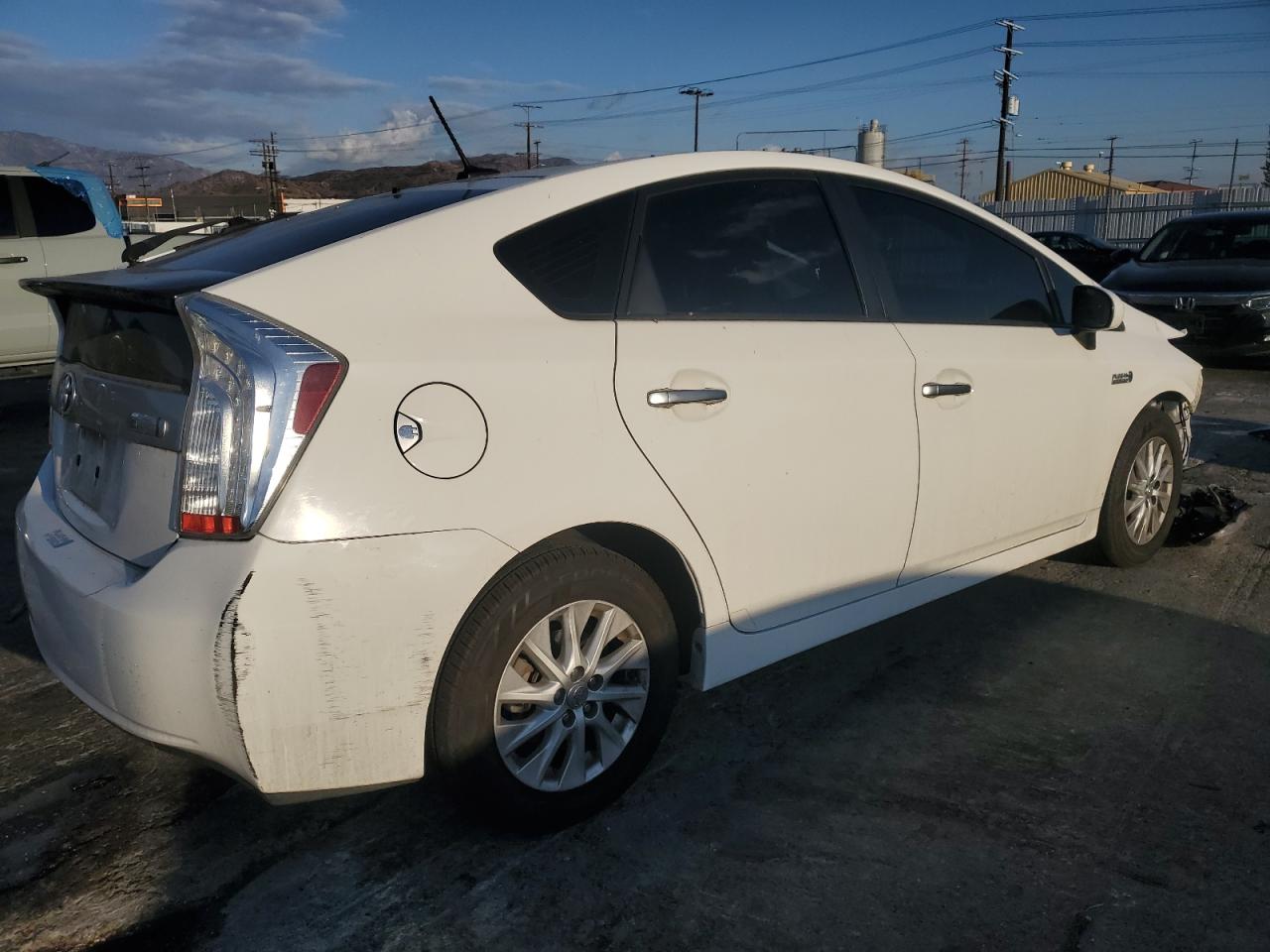 2014 Toyota Prius - Image 3