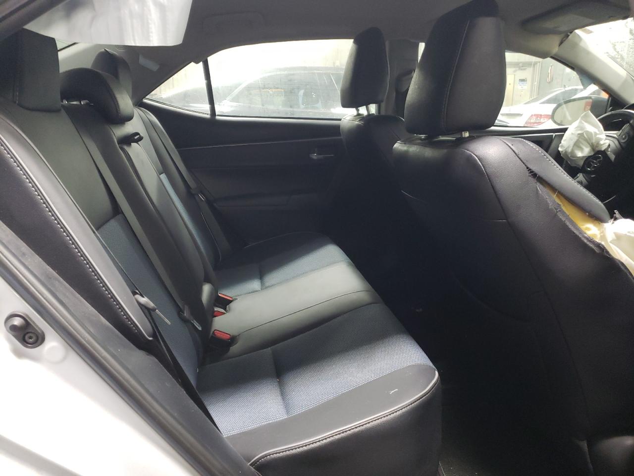 2015 Toyota Corolla - Image 10
