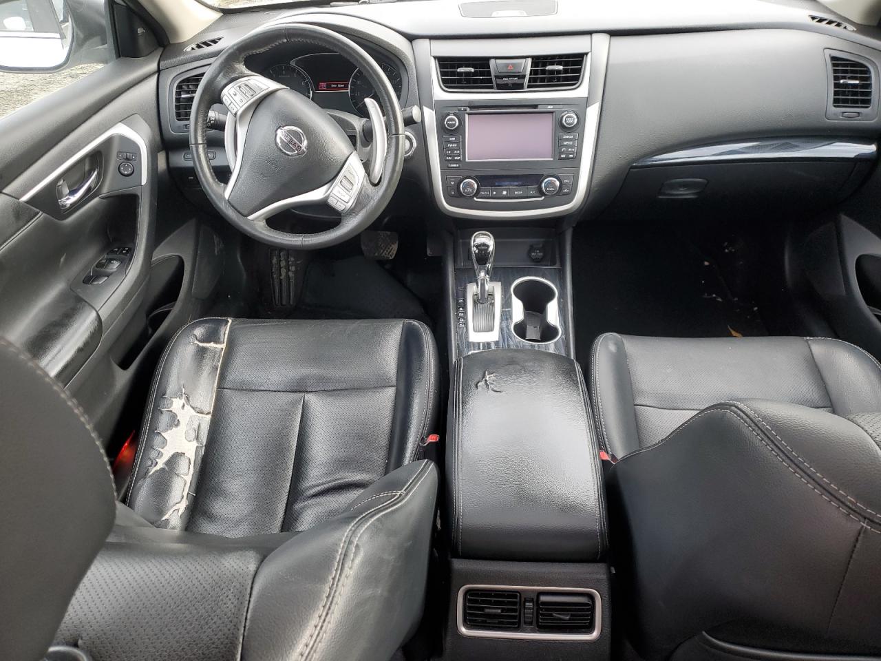2017 Nissan Altima - Image 8