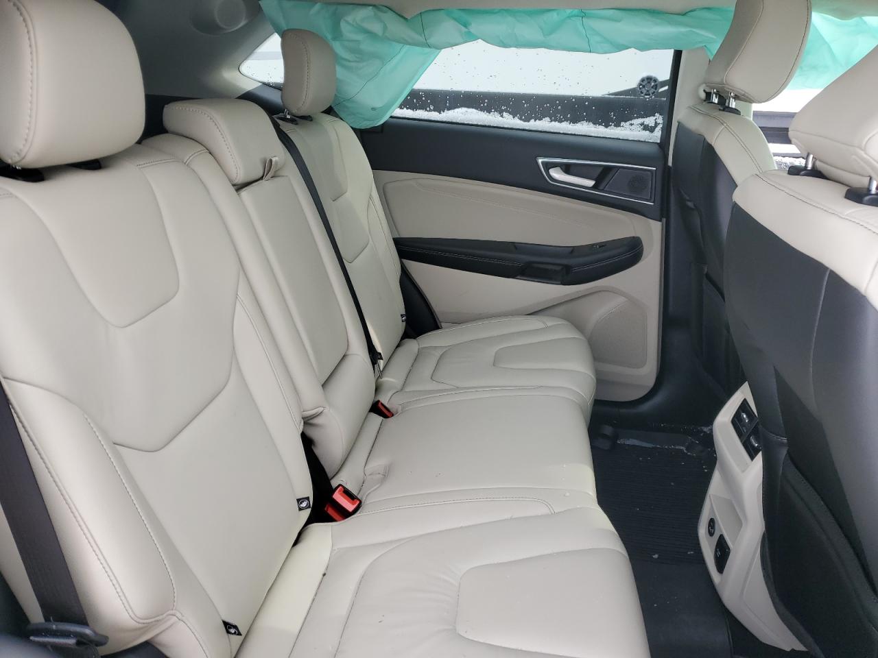 2021 Ford Edge - Image 11