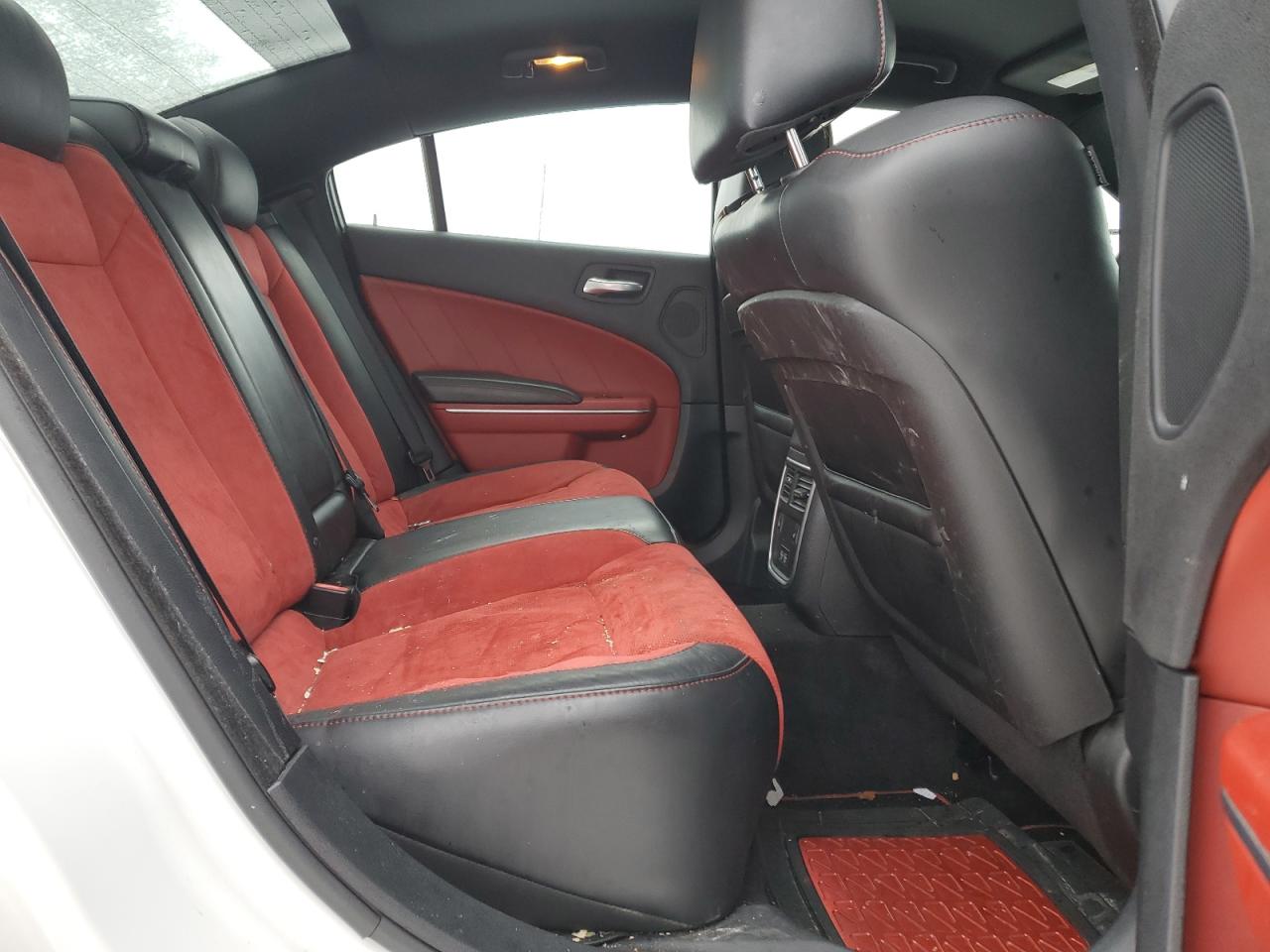 2015 Dodge Charger - Image 10
