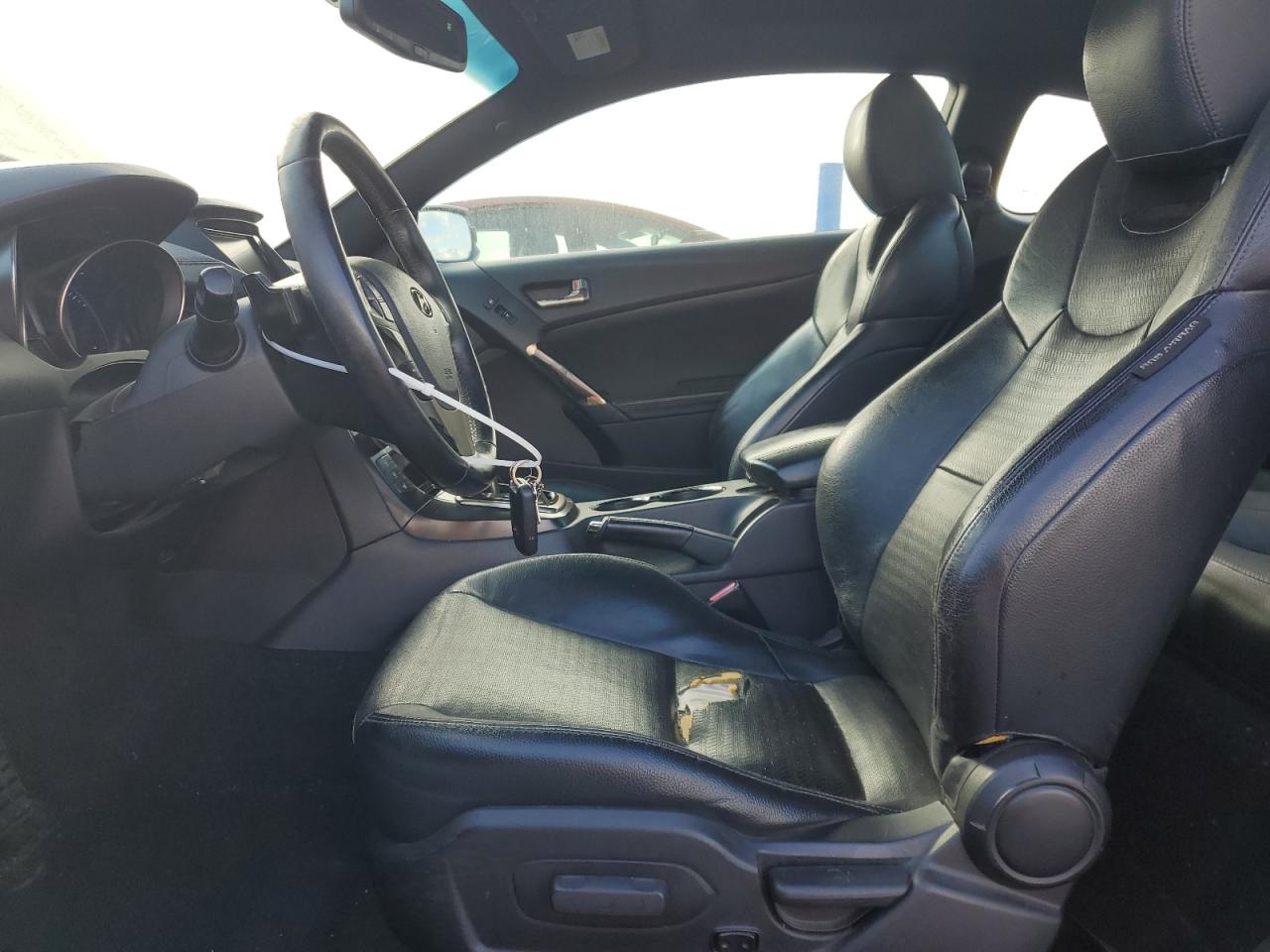 2013 Hyundai Genesis - Image 7