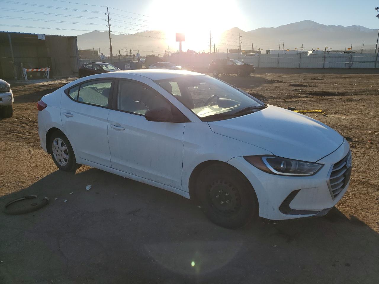 2017 Hyundai Elantra - Image 4