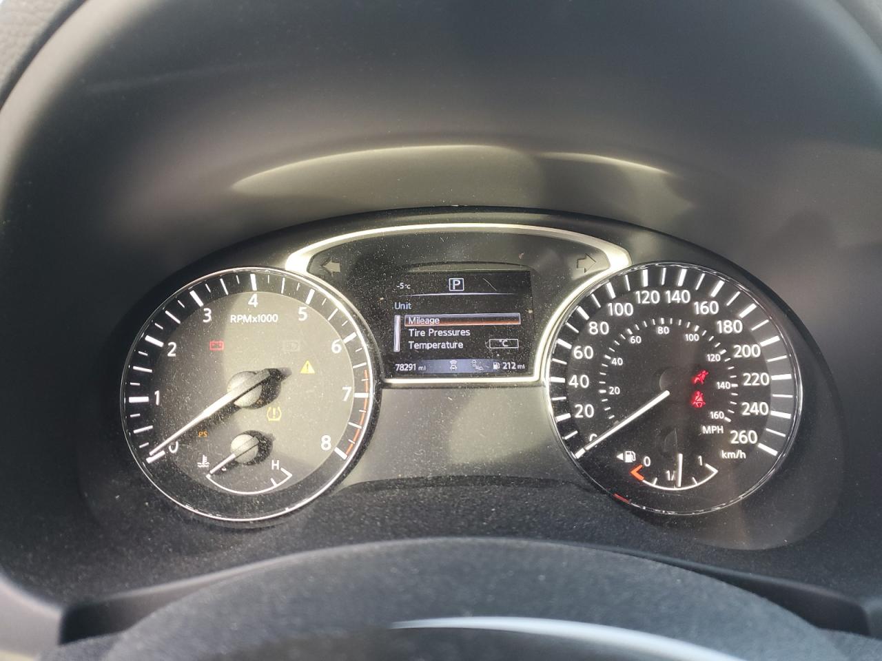 2018 Nissan Altima - Image 9