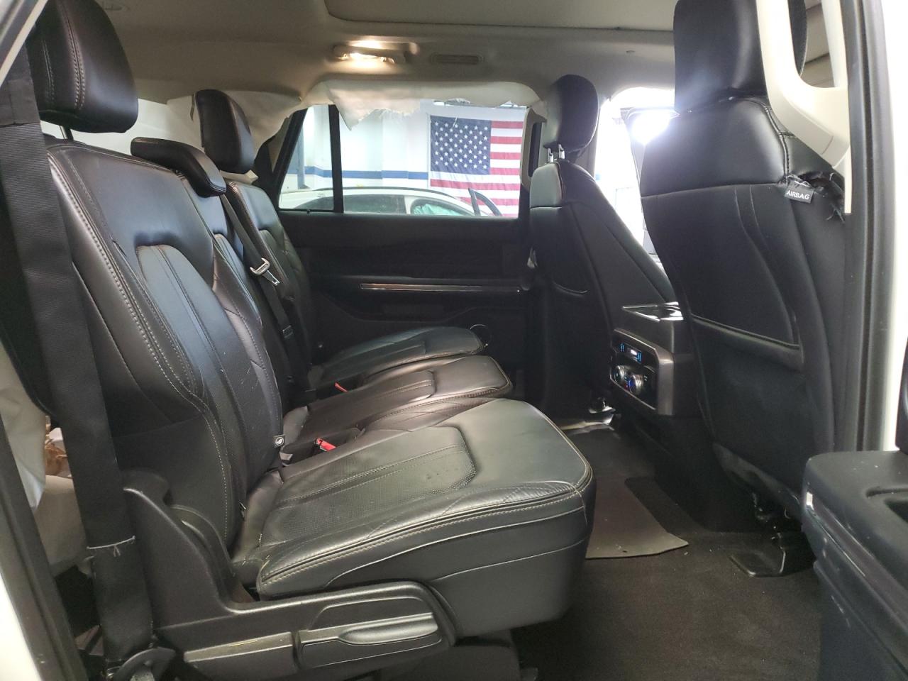 2020 Ford Expedition - Image 11