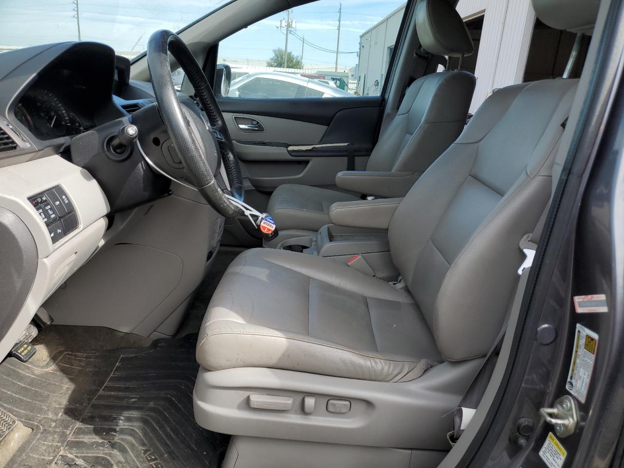 2015 Honda Odyssey - Image 7