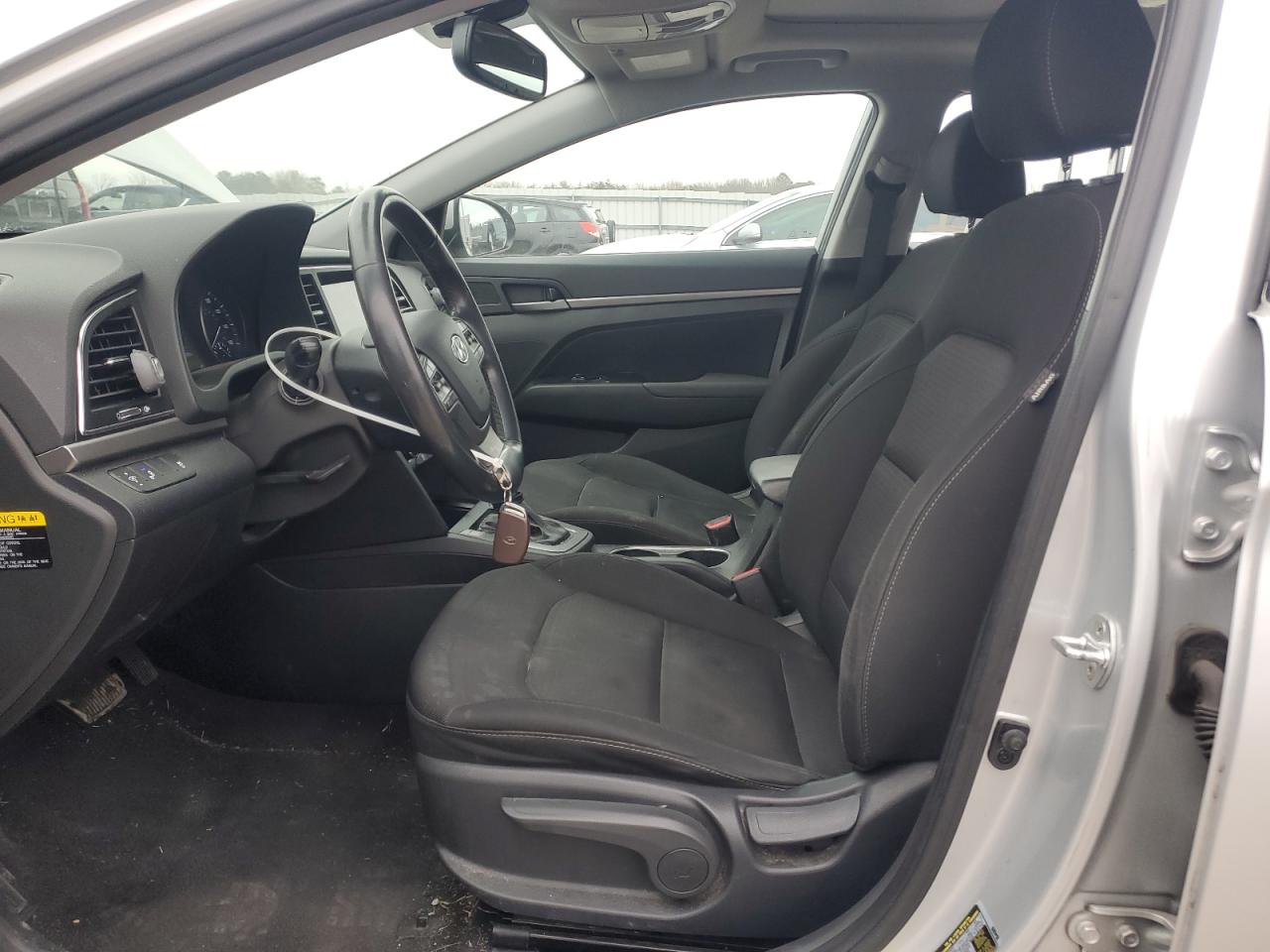 2018 Hyundai Elantra - Image 7