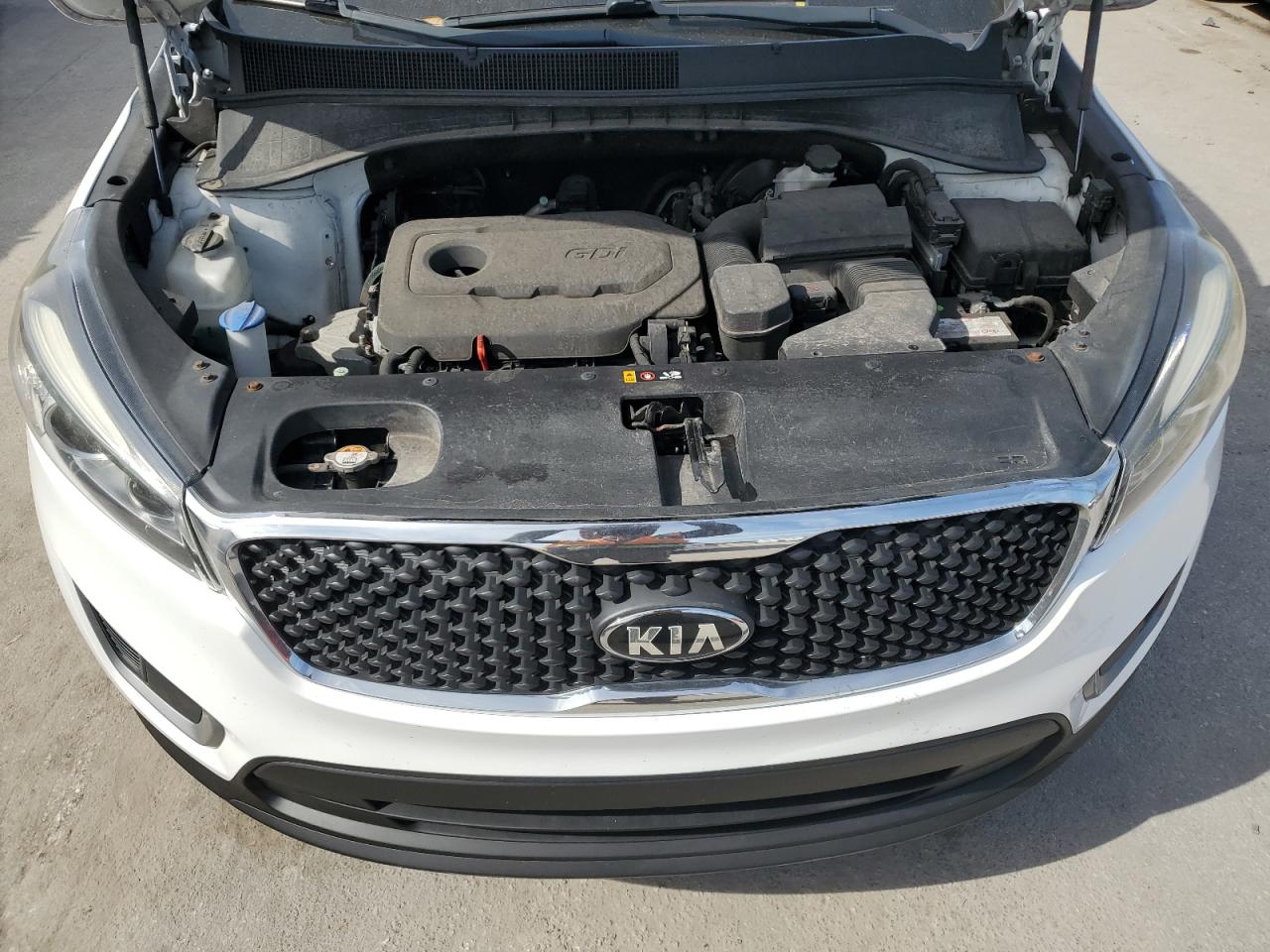 2016 Kia Sorento - Image 12