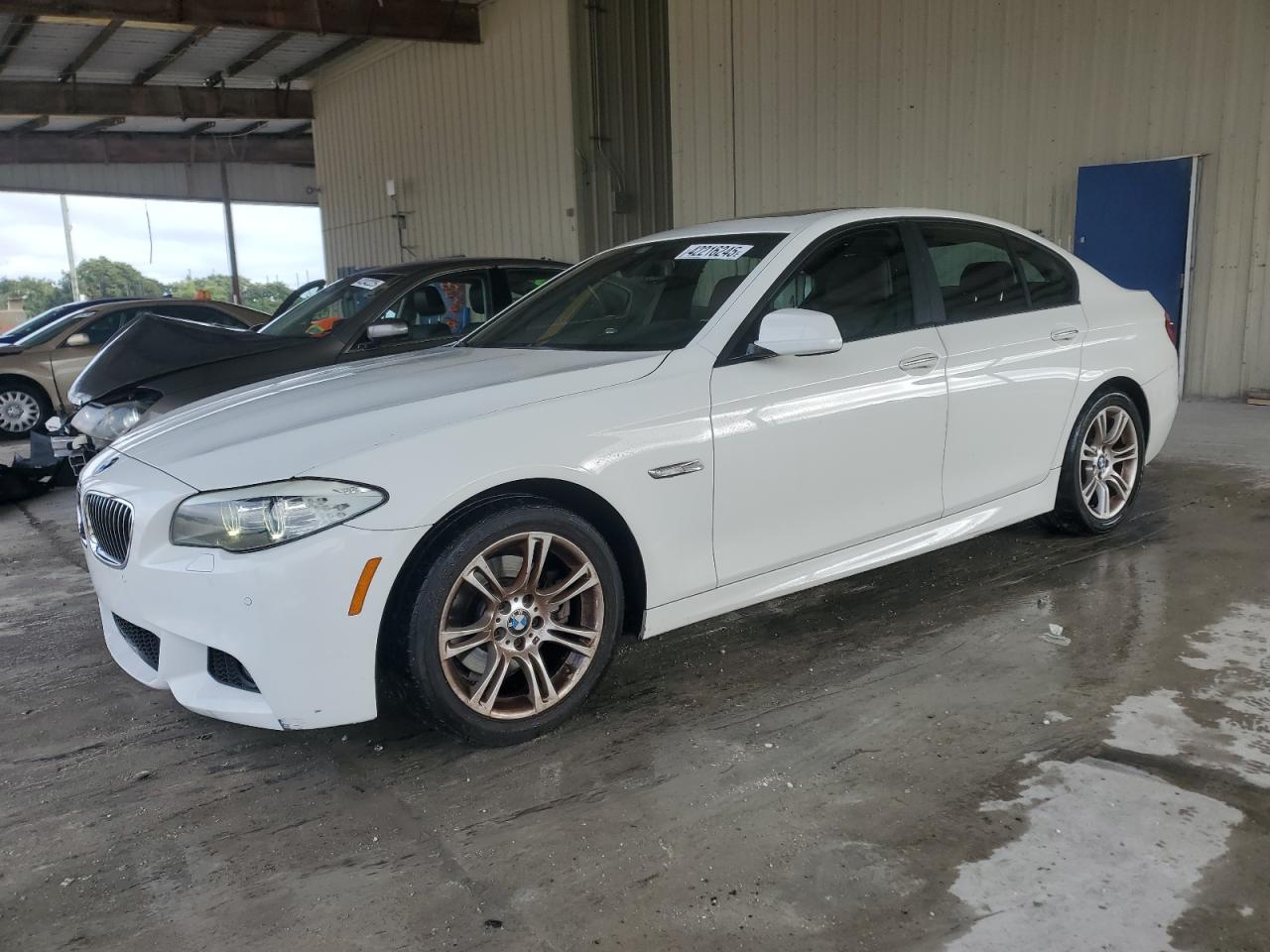 2012 BMW 5er - Image 1