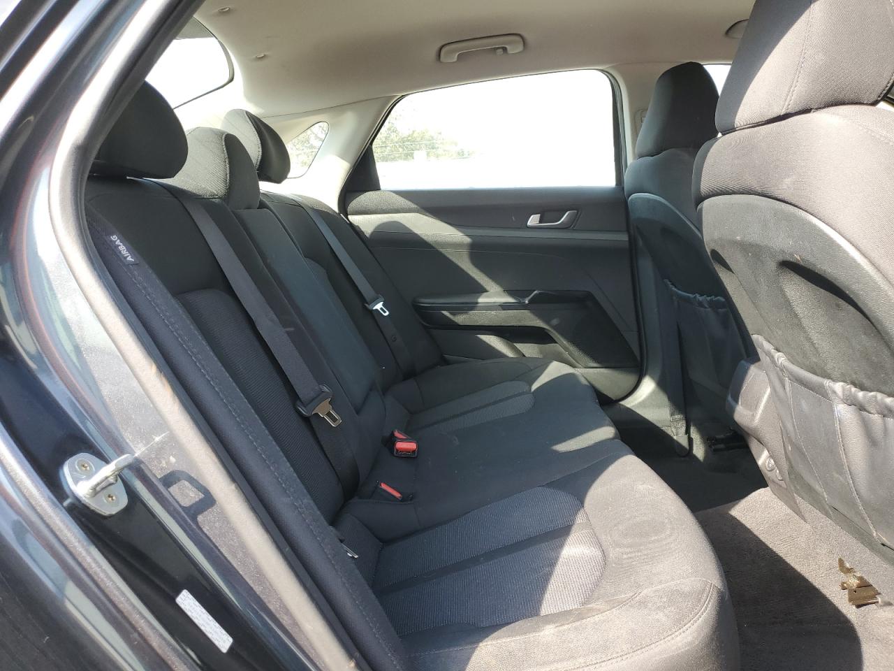 2023 Kia K5 - Image 10