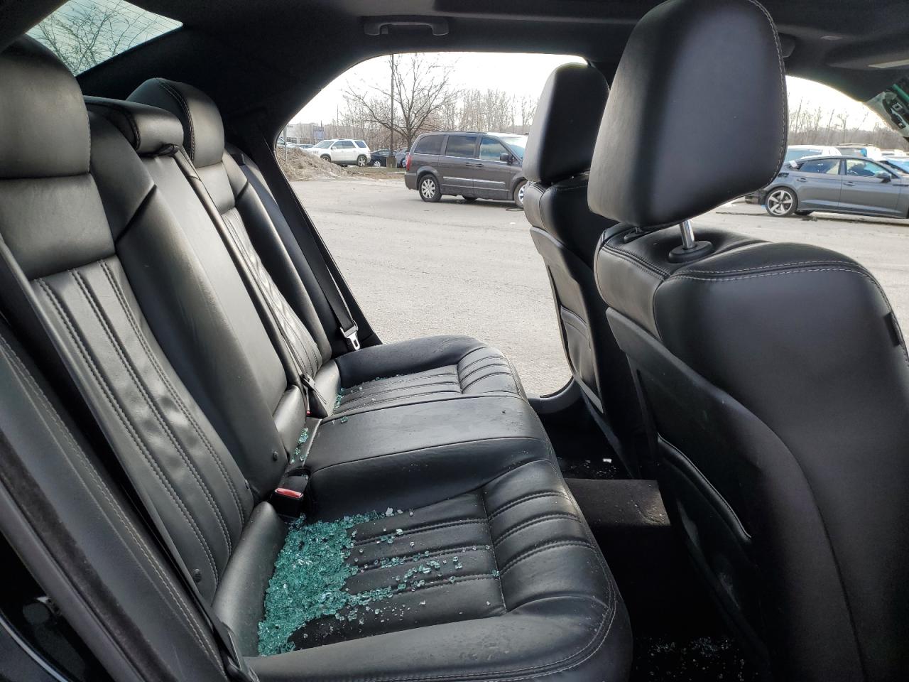 2018 Chrysler 300 S VIN: 2C3CCAGG2JH338711 Lot: 89111775