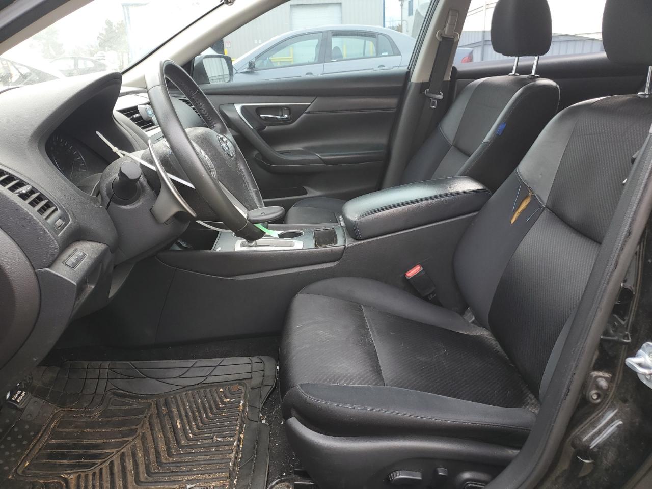 2017 Nissan Altima - Image 7