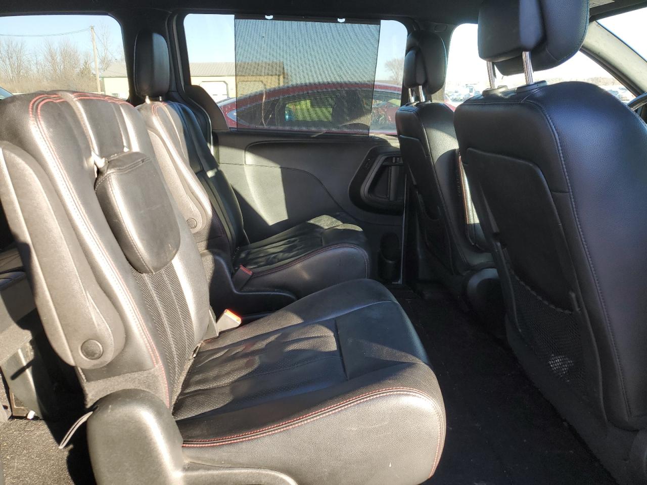 2018 Dodge Caravan - Image 11