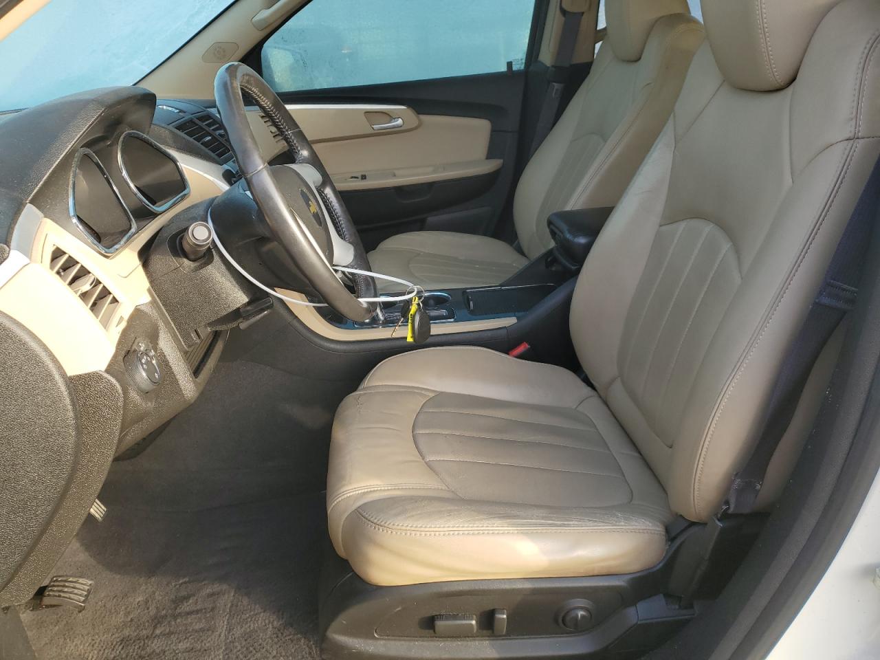 2011 Chevrolet Traverse - Image 7