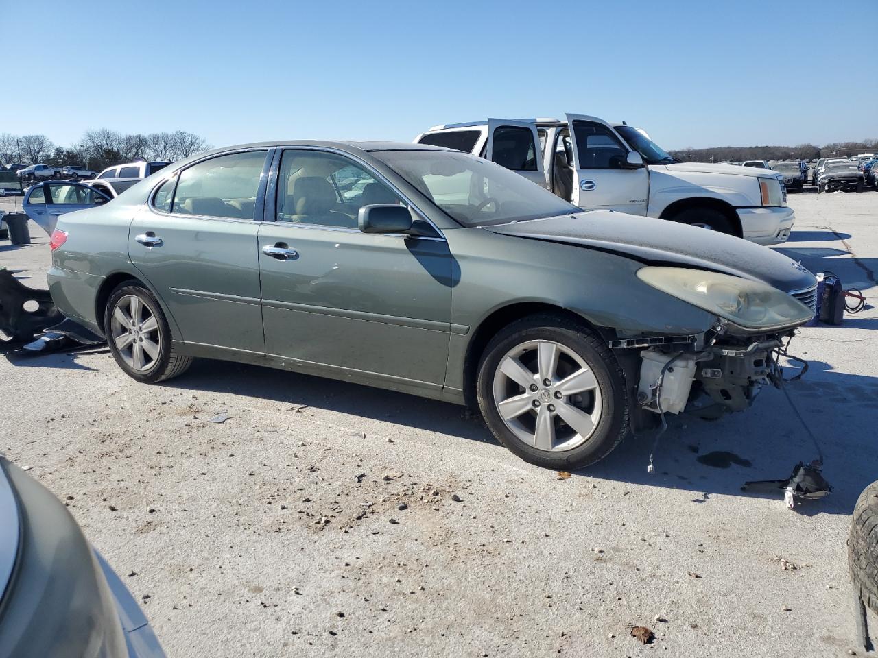 2005 Lexus ES - Image 4