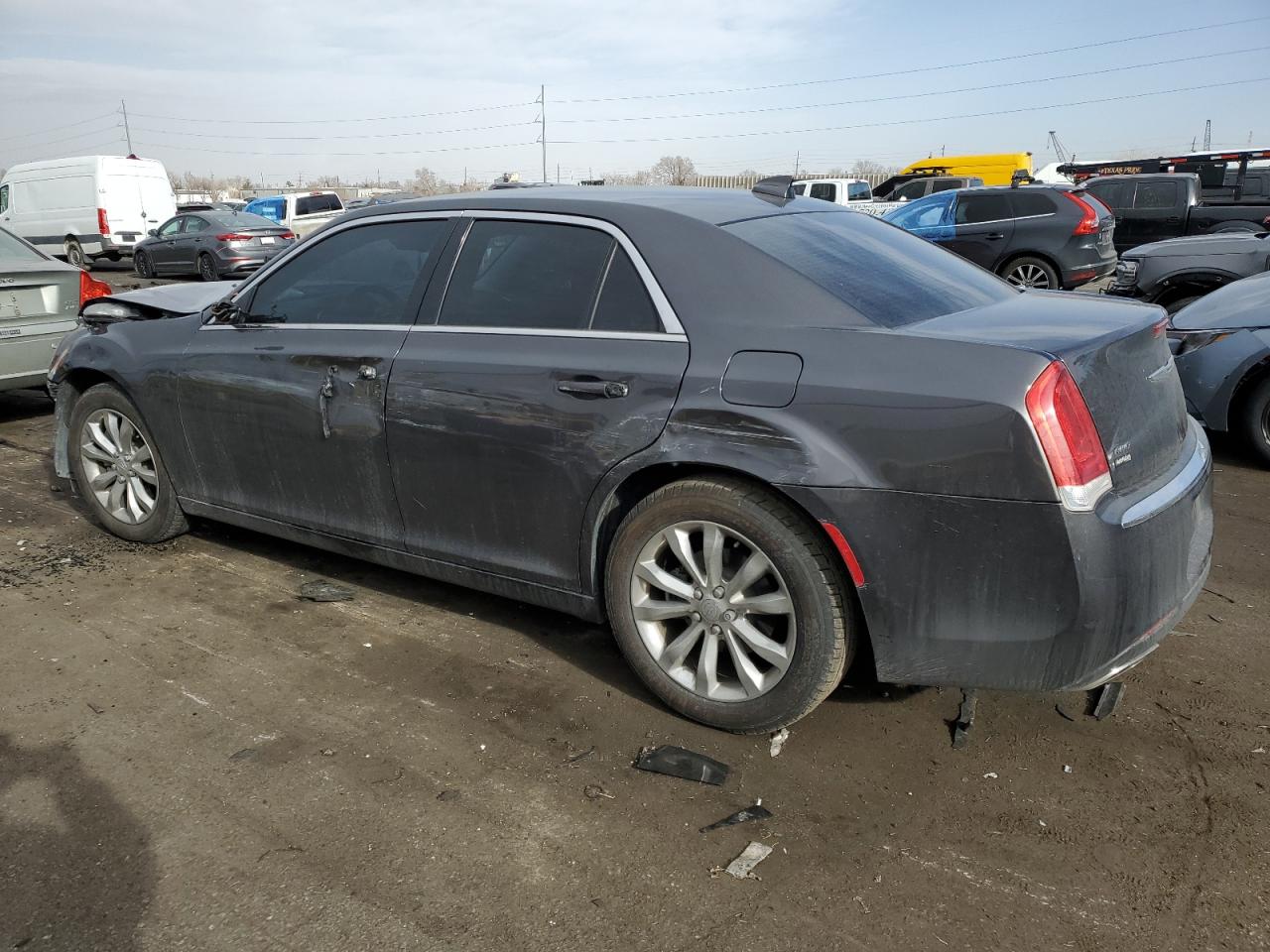 2016 Chrysler 300 - Image 2