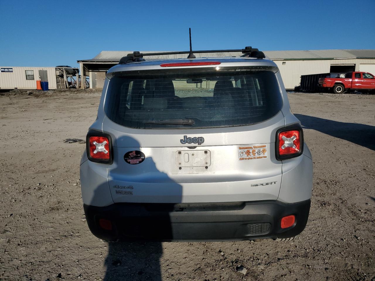 2016 Jeep Renegade - Image 6