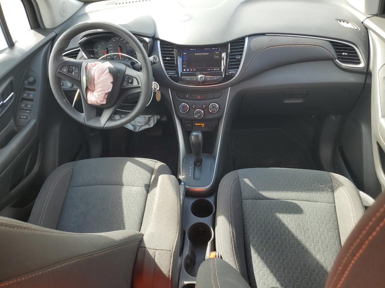 2022 Chevrolet Trax - Image 8
