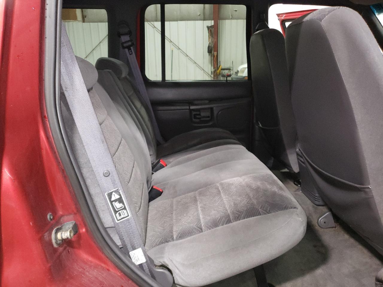 1999 Ford Explorer - Image 11