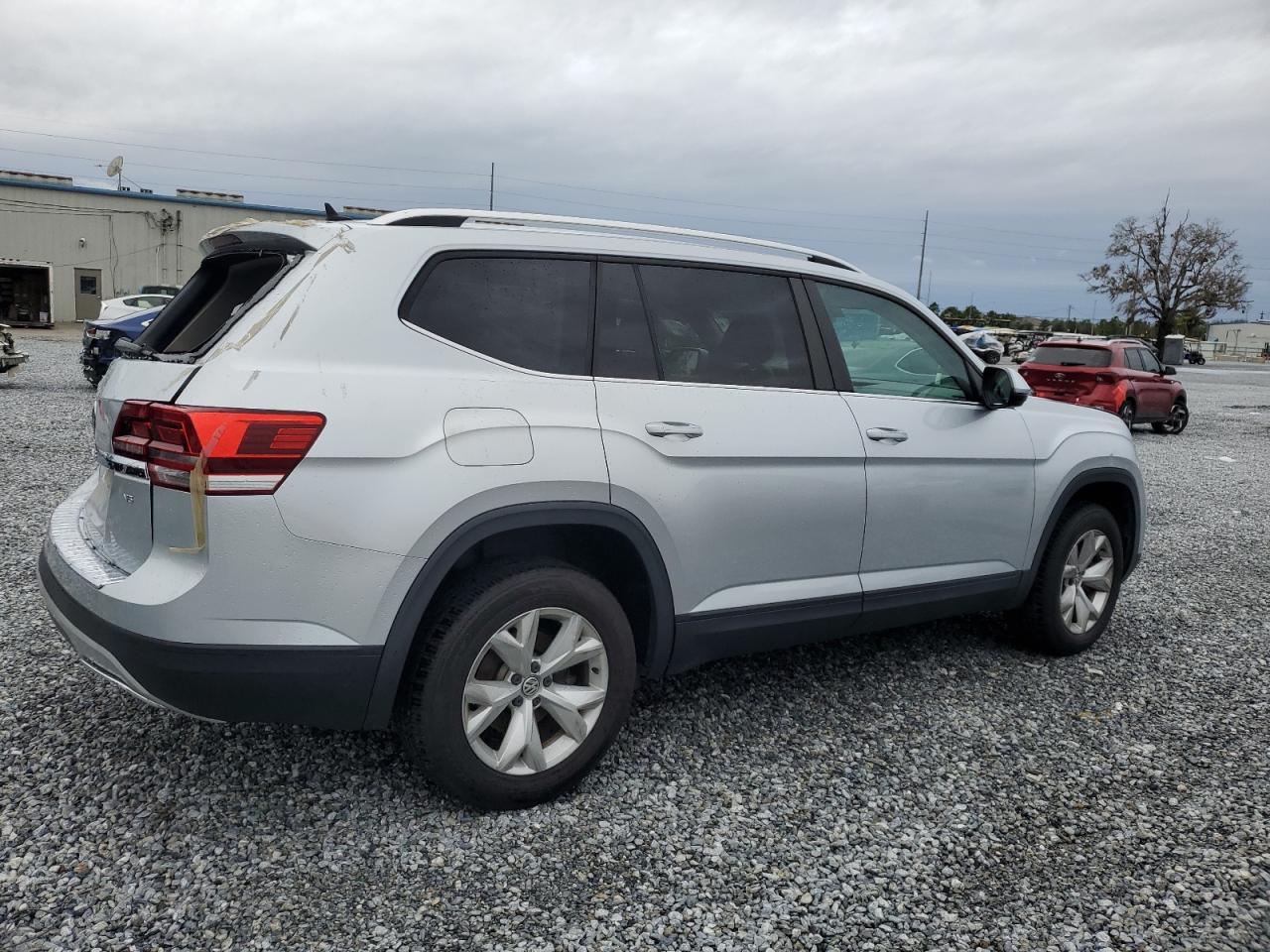 2018 Volkswagen Atlas - Image 3