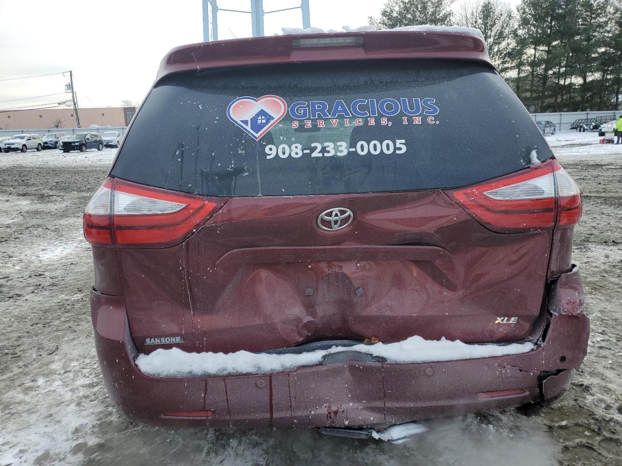 2015 Toyota Sienna - Image 6