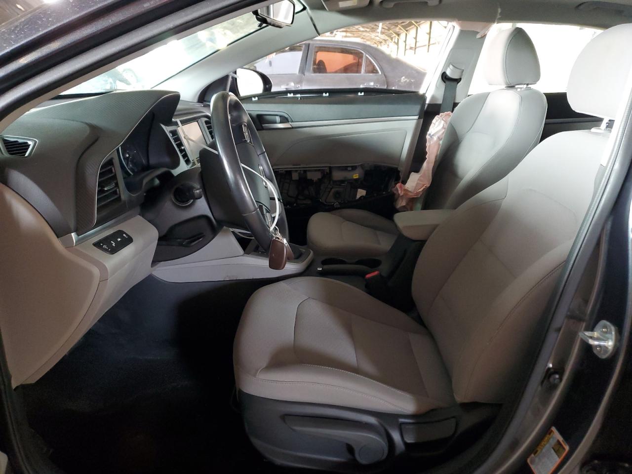 2020 Hyundai Elantra - Image 7