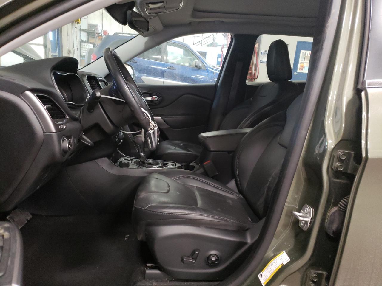 2020 Jeep Grand Cherokee - Image 7