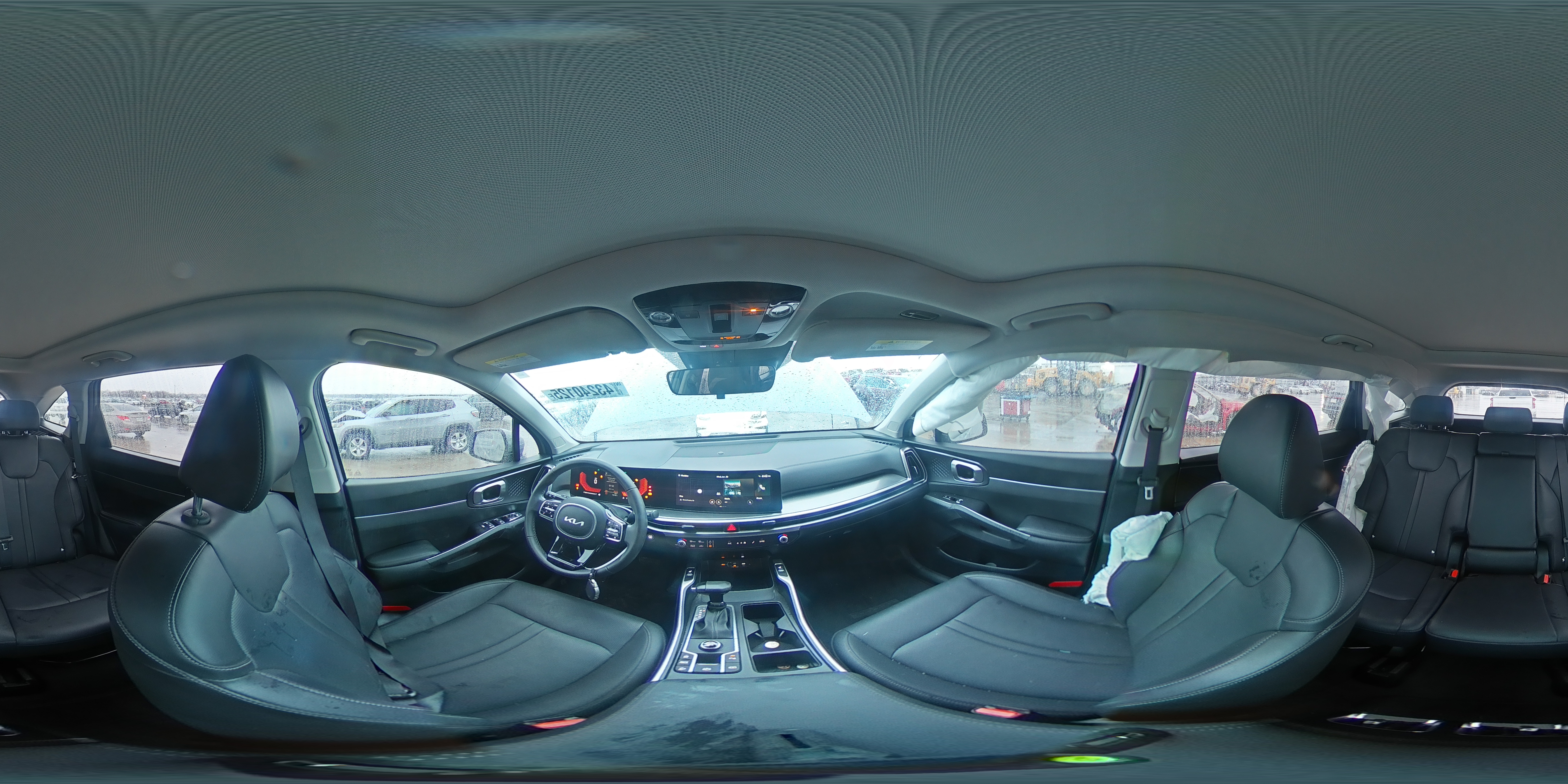 2024 Kia Sorento - Image 13