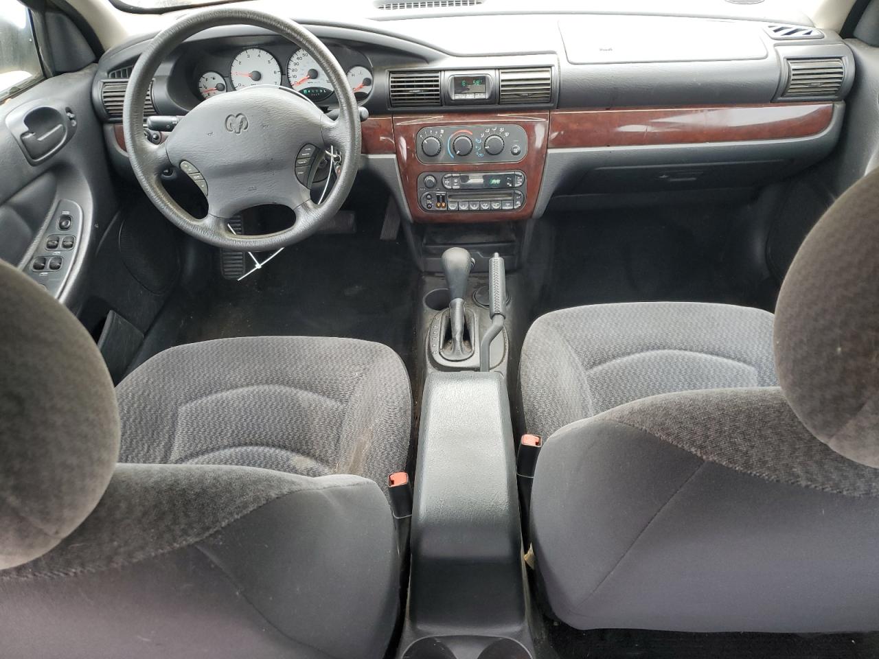 2001 Dodge Stratus - Image 8