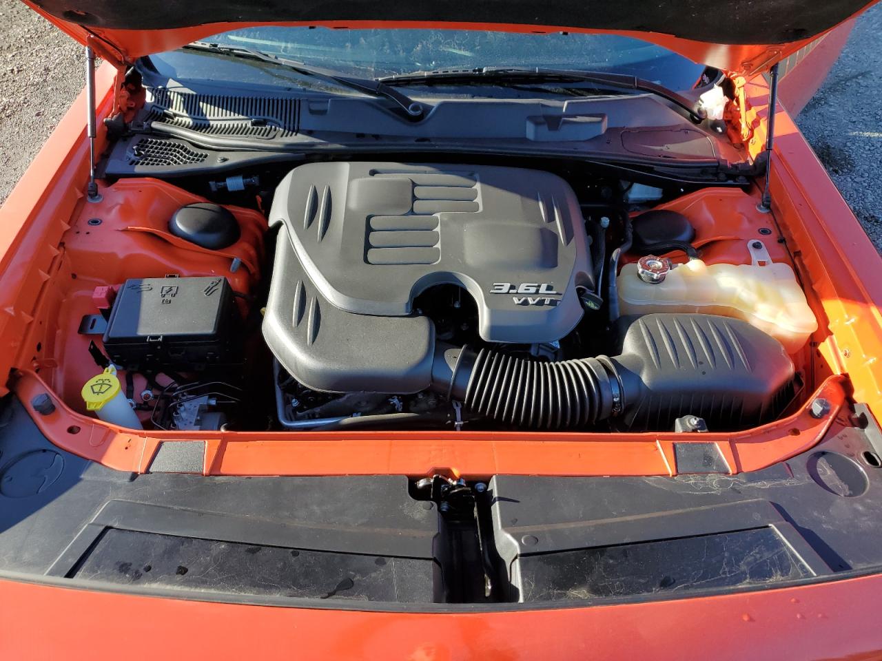 2016 Dodge Challenger - Image 11