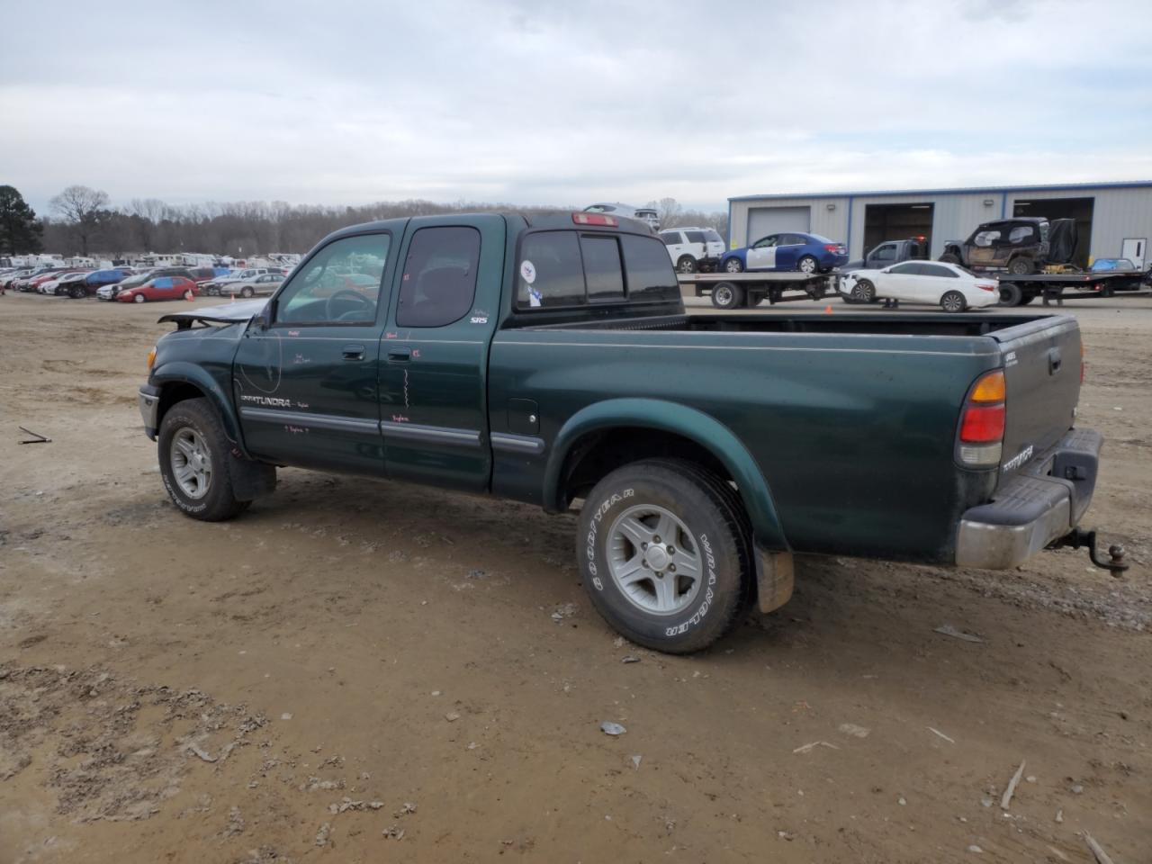 2000 Toyota Tundra - Image 2