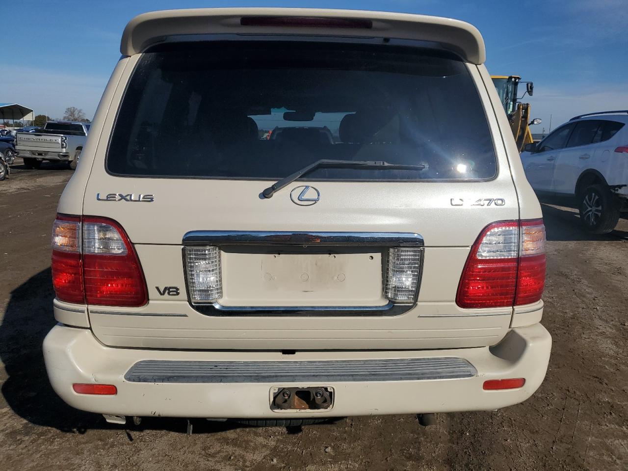2004 Lexus LX - Image 6