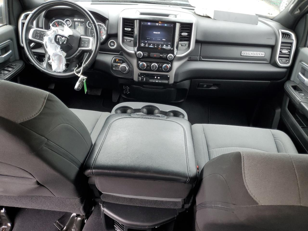 2022 RAM 2500 - Image 8