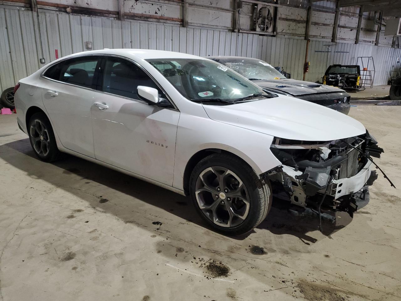 2023 Chevrolet Malibu - Image 4
