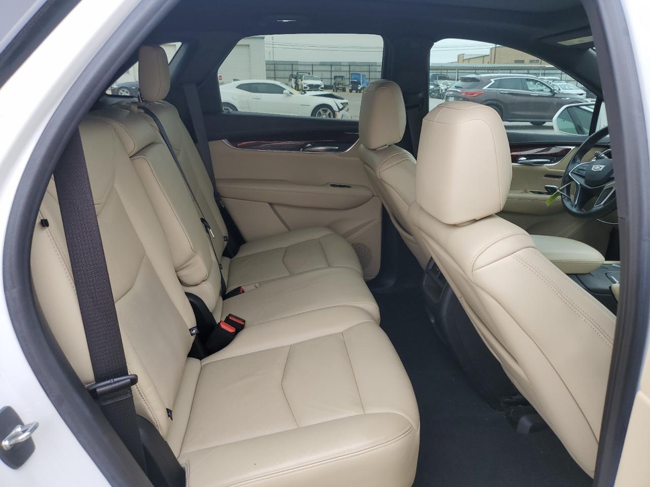2019 Cadillac XT5 - Image 11