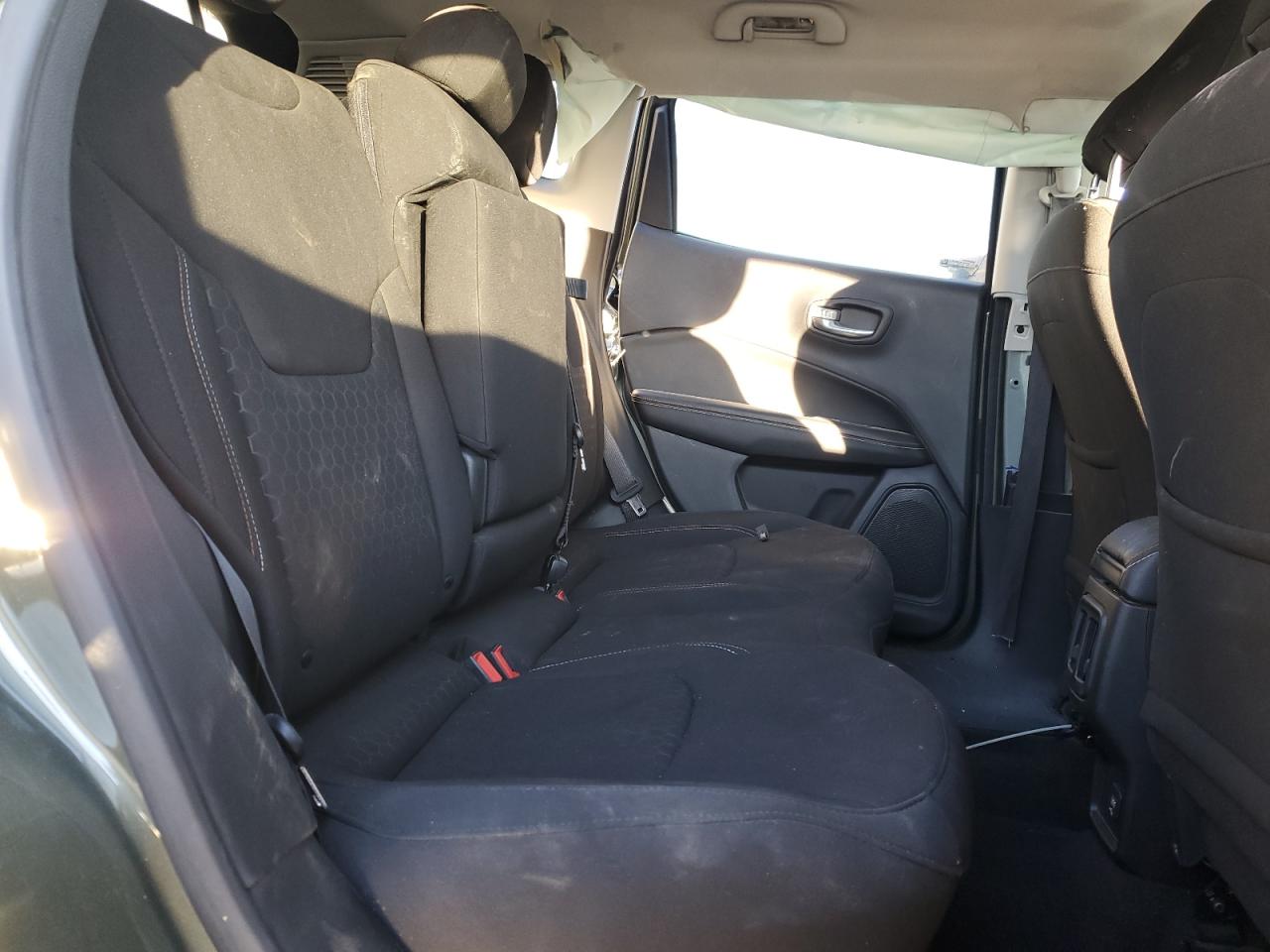 2021 Jeep Compass - Image 11