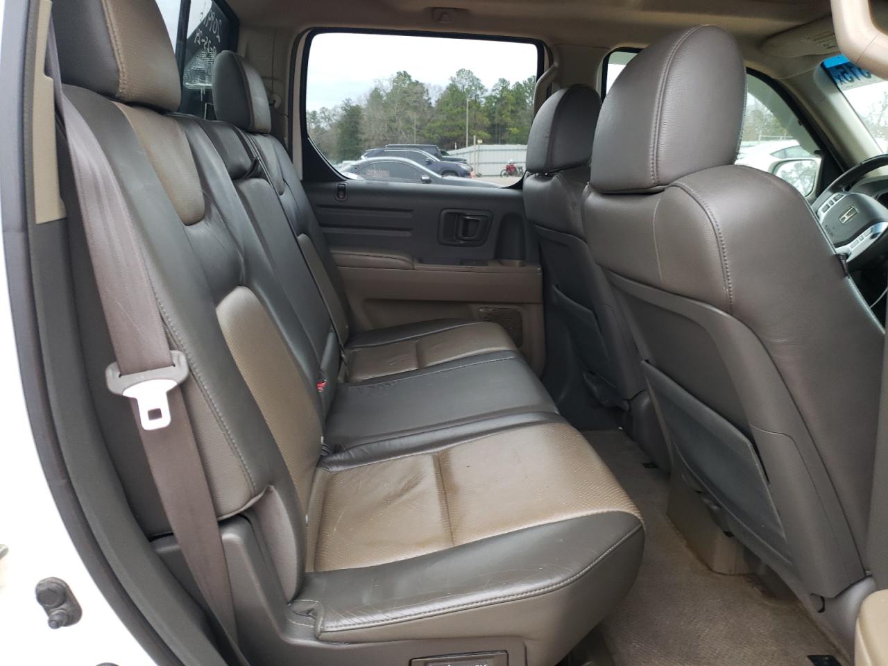 2006 Honda Ridgeline - Image 10