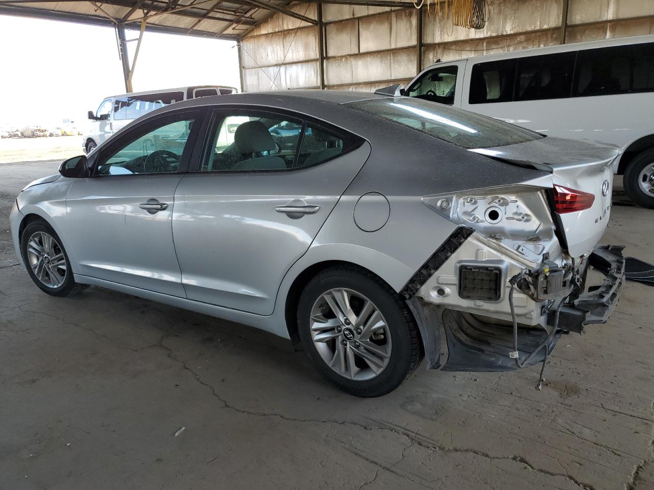 2019 Hyundai Elantra - Image 2