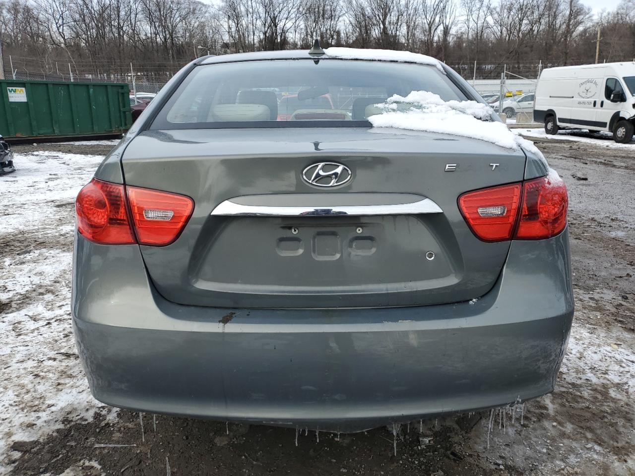 2010 Hyundai Elantra - Image 6