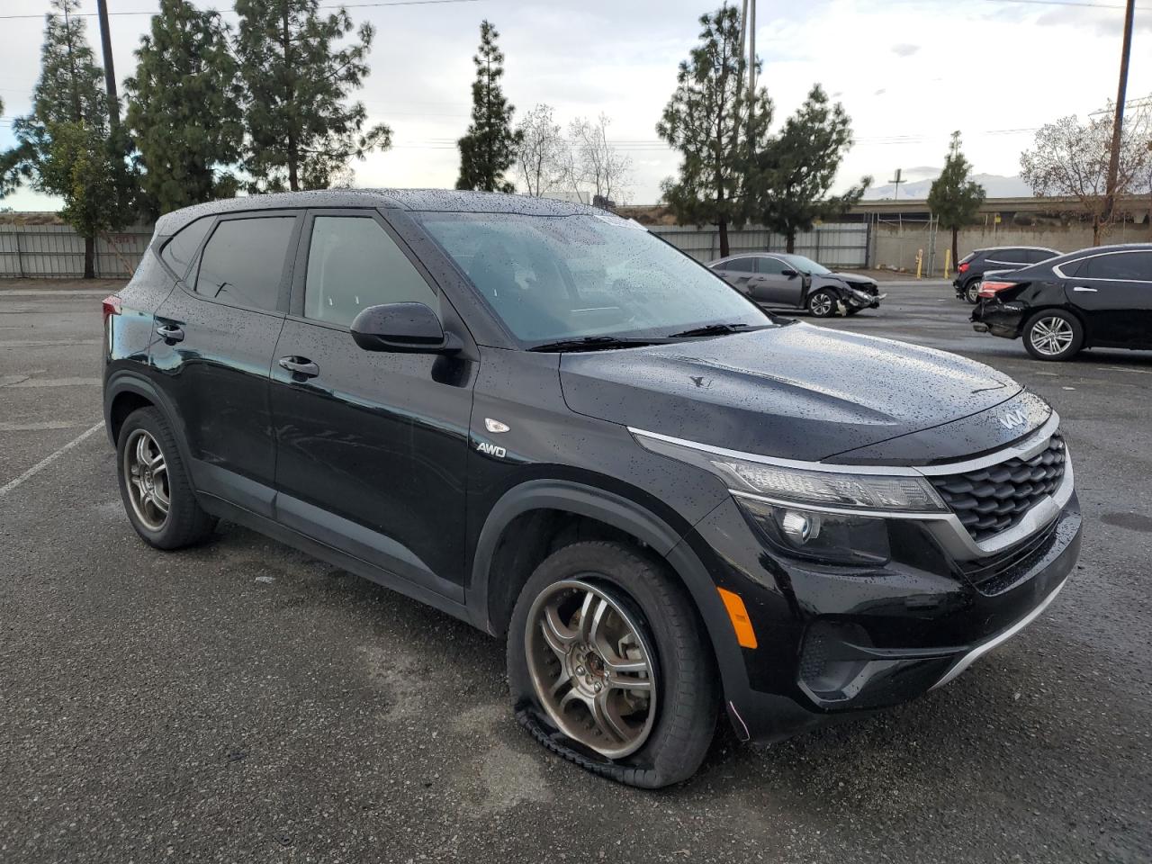 2022 Kia Seltos - Image 4