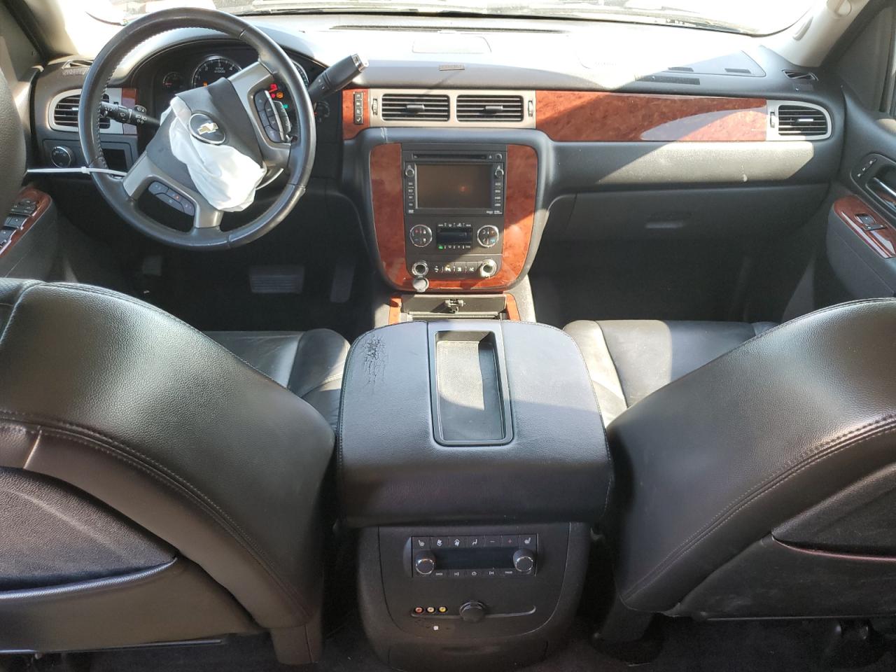 2011 Chevrolet Tahoe - Image 8