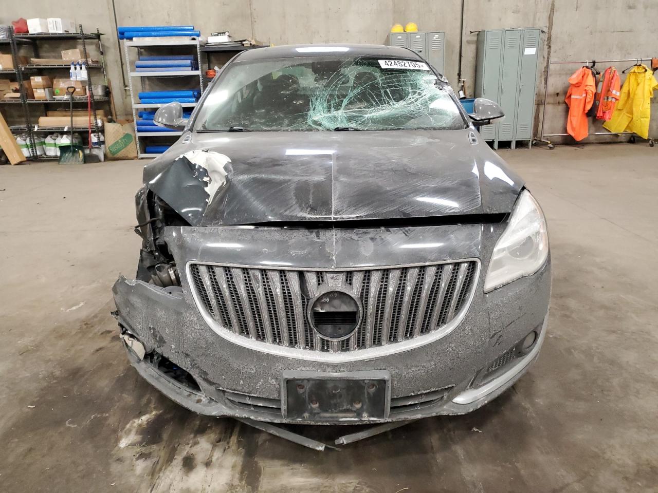 2014 Buick Regal - Image 5